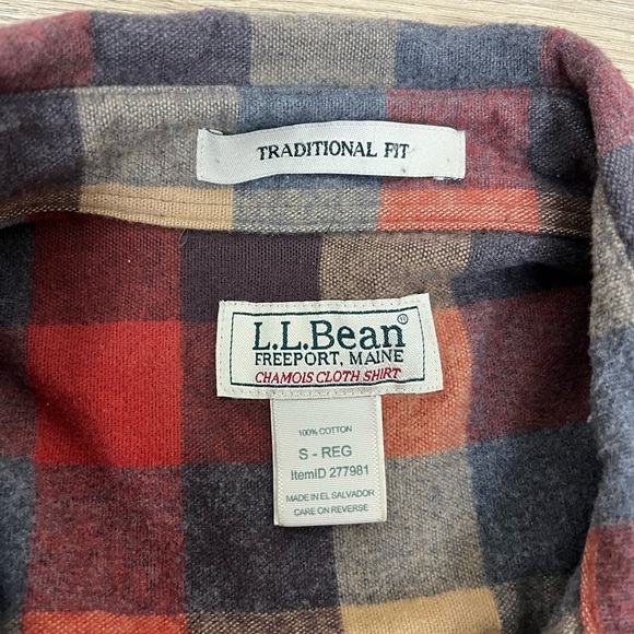 LL Bean Men's Chamois Shirt, Traditional Fit, Plaid Flannel Size Small - Picture 5 of 9